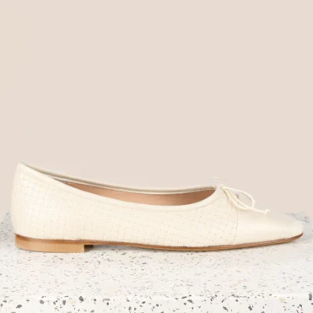 A. SOLANI FLATS - Picture 2 of 3